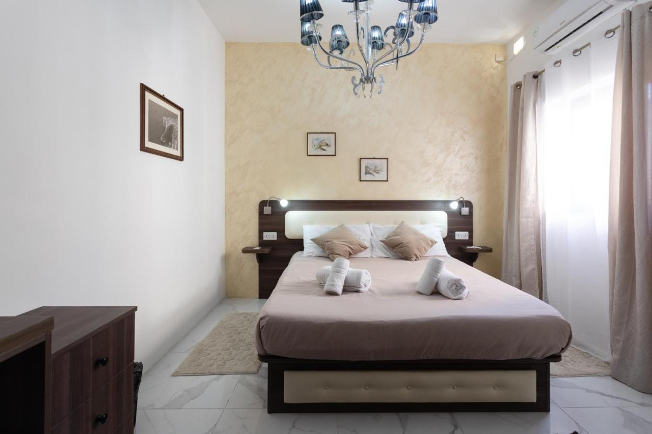 Tarona Guesthouse St. Paul's Bay Esterno foto
