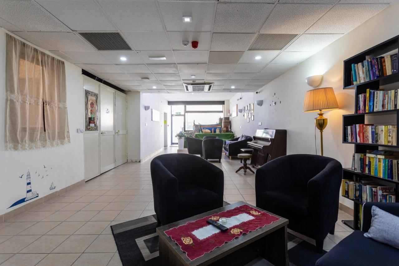Tarona Guesthouse St. Paul's Bay Esterno foto