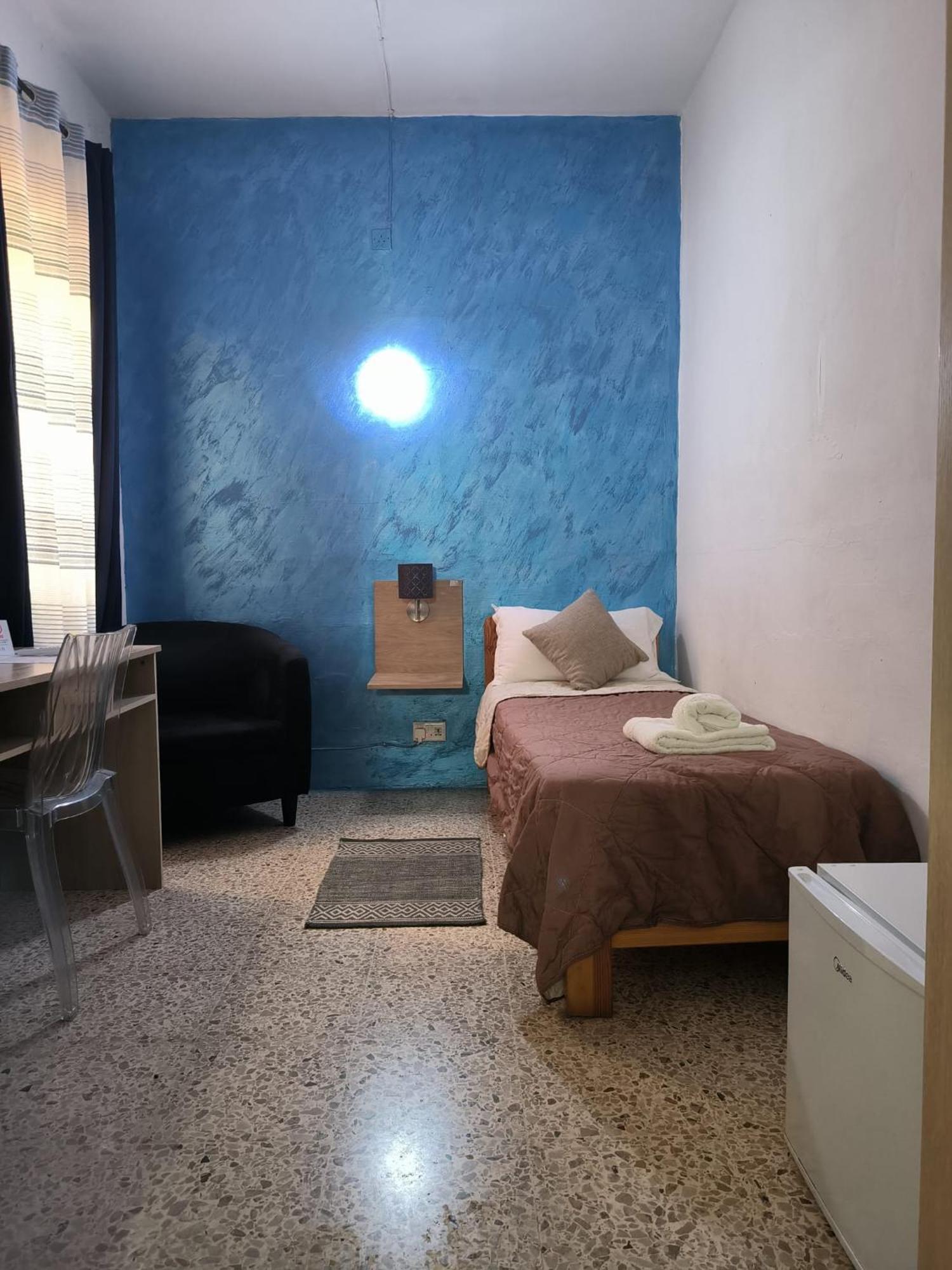 Tarona Guesthouse St. Paul's Bay Esterno foto